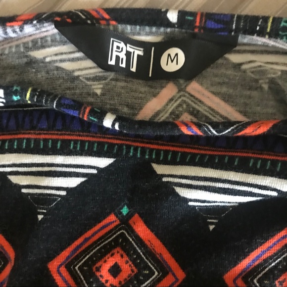 Patterned Crop Top - Picture 5 of 6